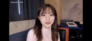 都市美艳后宫预告不穿内裤上班，大白天的发骚，在车间里偷偷的自拍